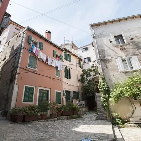 Piazza Antica Apartment