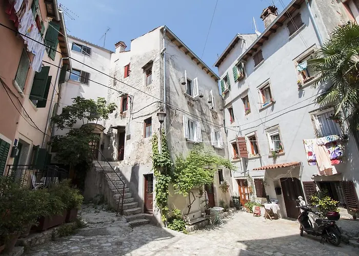 아파트먼트 피아차 안티카 * 로비니